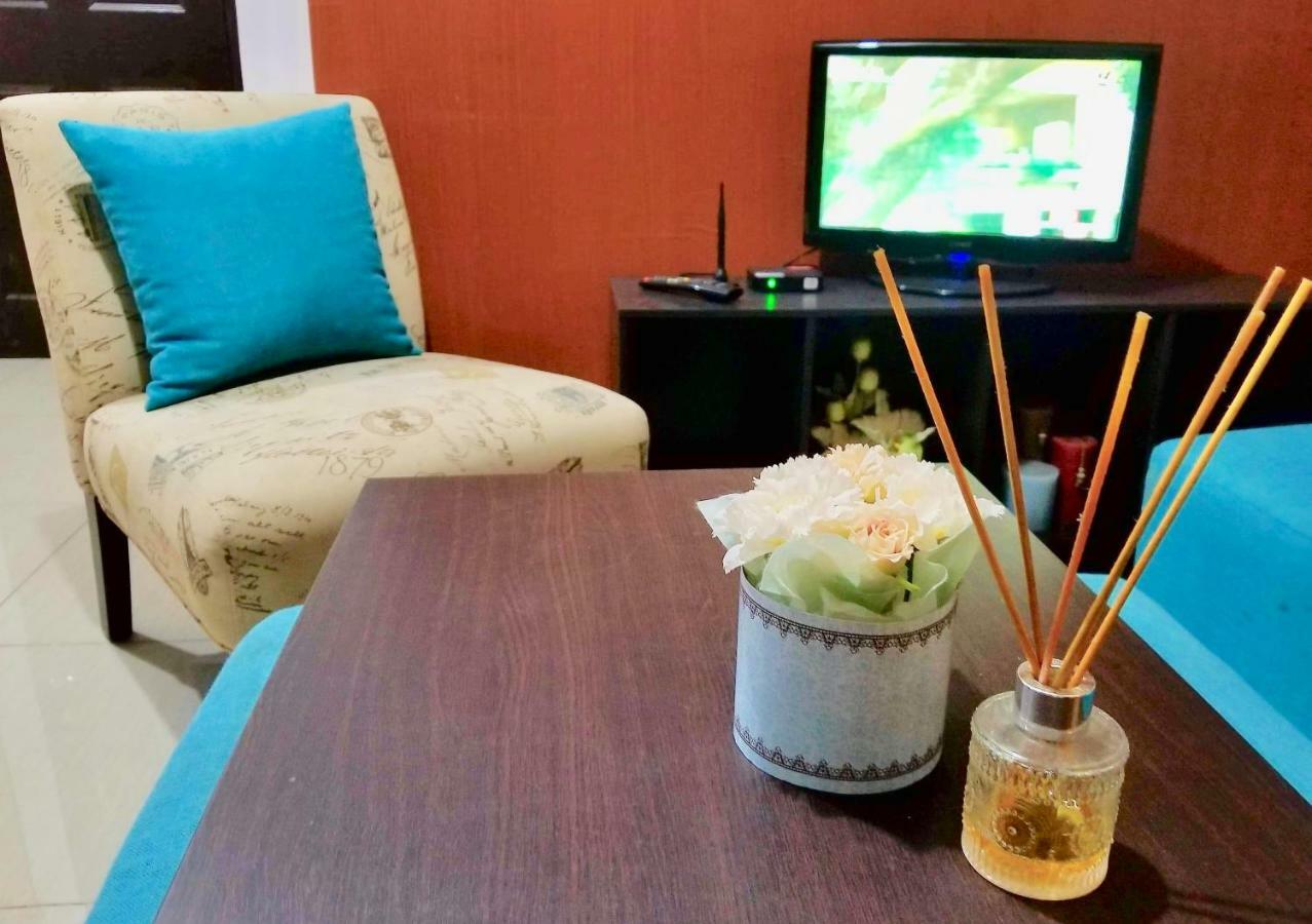 Super Cute Hampton Suites Imus Exteriör bild