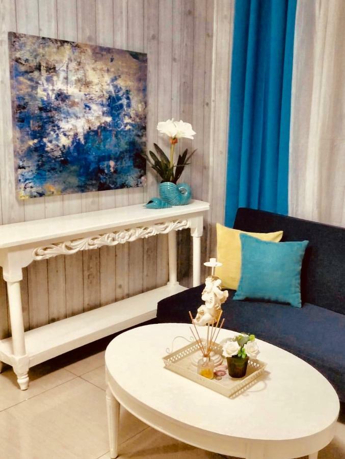 Super Cute Hampton Suites Imus Exteriör bild